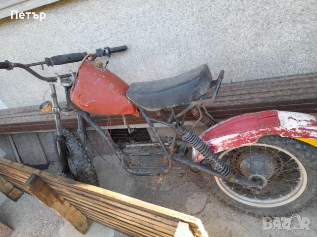 Купувам части за Чз-125/250 крос, снимка 1