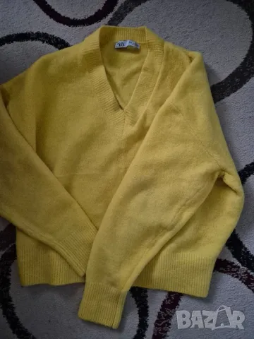 хубав жълт цвят пуловер Зара, снимка 4 - Блузи с дълъг ръкав и пуловери - 47559274