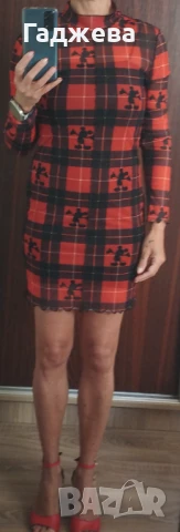 рокля Bershka, размер S