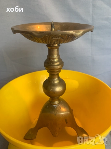 стар бронзов свещник , снимка 2 - Антикварни и старинни предмети - 51634895
