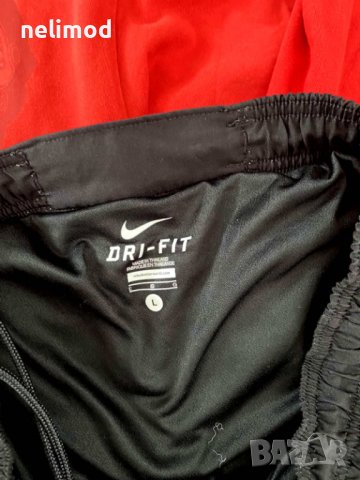 Комплект NIKE Manchester United размер L  Разпродажба 60.00лв, снимка 4 - Спортни дрехи, екипи - 38353161