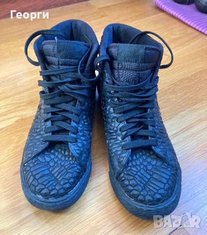Дамски боти Nike, снимка 2 - Дамски боти - 53144676
