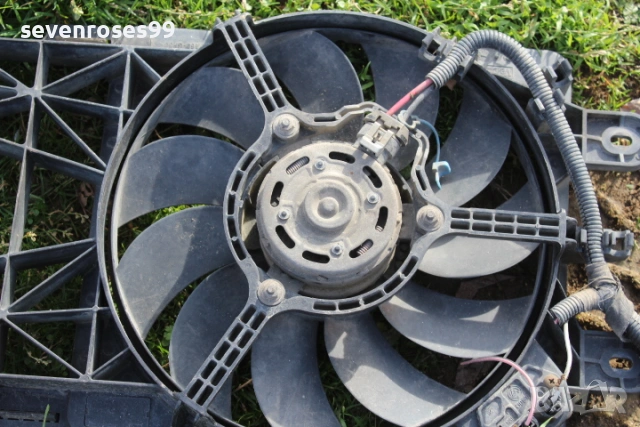 Охлаждаща перка радиатор Фиат Пунто 2 2001 1.2i 60 Fiat Punto 2  2/3врати, снимка 3 - Части - 53194001