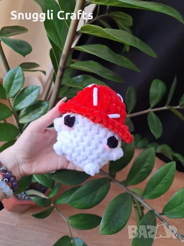 Ръчно изплетена играчка Гъбко 🍄, снимка 1