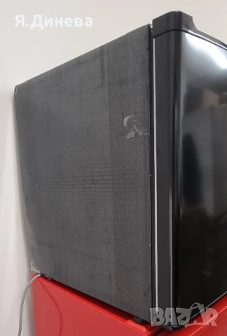 Мини бар хладилник Klarstein 40L , снимка 2 - Хладилници - 50815914