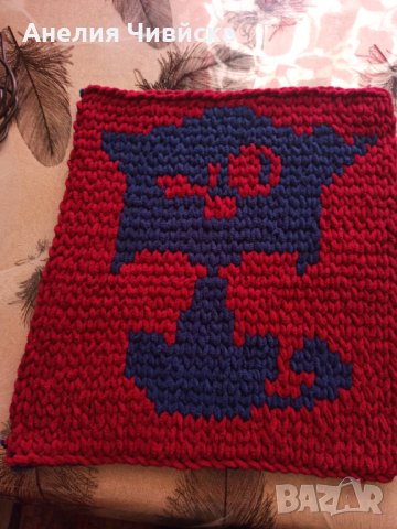 Ръчно плетено одеяло за кучета и котки , снимка 3 - Олекотени завивки и одеяла - 43147224