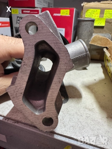 ТРОЙНИК БЛОК ВОДНА ПОМПА ЛАДА ВАЗ 2101-1303014 НОВА, снимка 2 - Части - 52719967