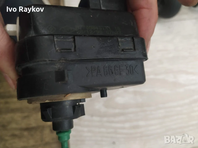 Машинка фар десен 7700840141 за RENAULT MEGANE I, снимка 3 - Части - 51056191