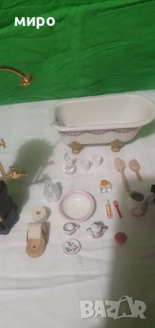 Порцеланово кукленско обзавеждане за баня, снимка 3 - Колекции - 38024544