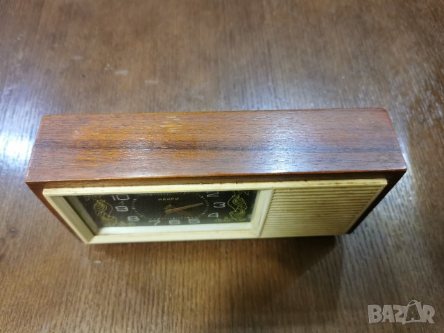 будилник НАИРИ С ЛАТЕРНА, снимка 2 - Антикварни и старинни предмети - 39824395