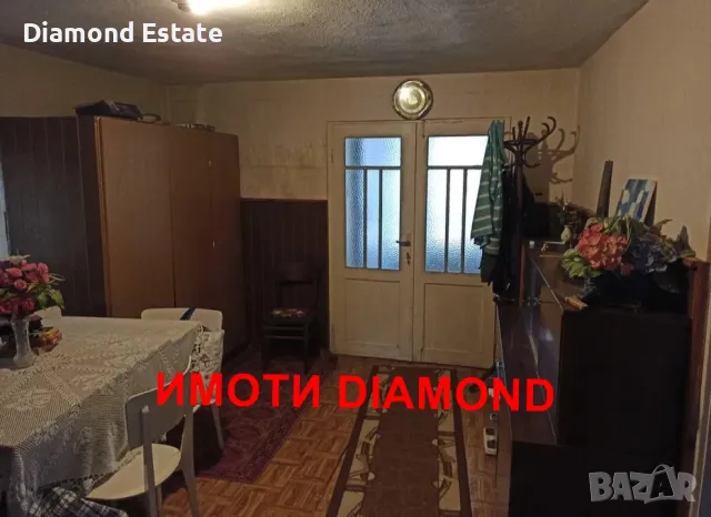 Двуетажна къща с три гаража в село Черна гора обл. Стара Загора, снимка 4 - Къщи - 49889540