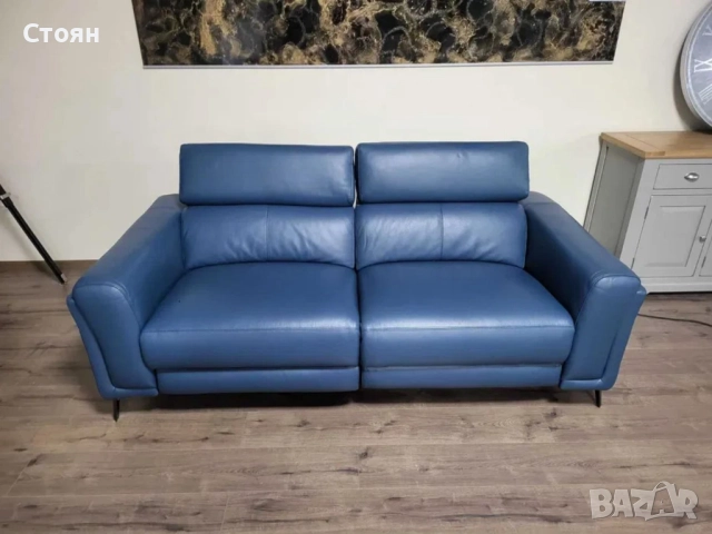 Син кожен диван тройка La-z-boy с електрически релакс механизъм, снимка 5 - Дивани и мека мебел - 51951565