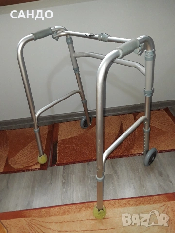 Проходилка за възрастни -Крачеща , снимка 4 - Ролатори - 53112799