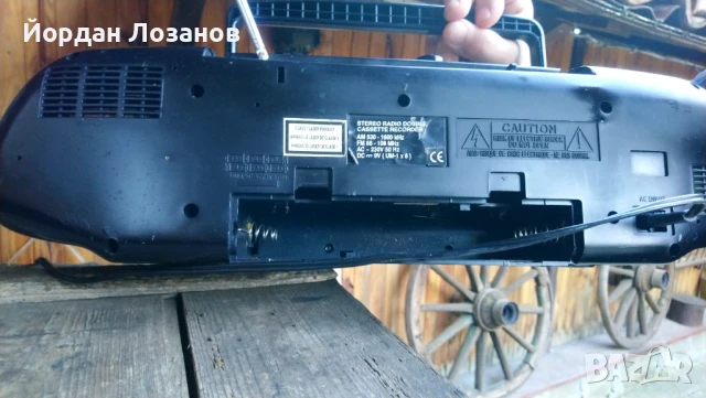 Радиокасетофон, снимка 4 - Радиокасетофони, транзистори - 50949941
