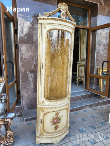 Италианска барокова витрина 014, снимка 4 - Секции и витрини - 44874686