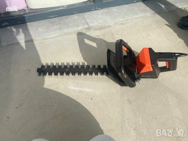 Електрически храсторез Gardena 40 S, снимка 3 - Градинска техника - 43983881