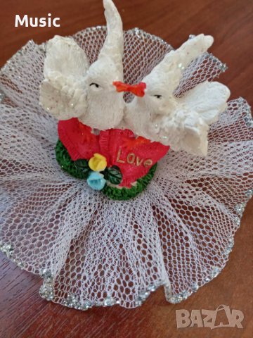 Фигурка на две влюбени гълъбчета със сърце, снимка 2 - Декорация за дома - 38346163