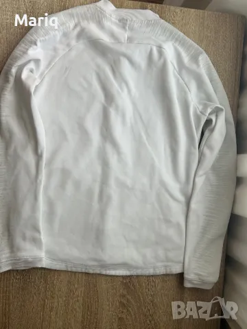 Детски екип Nike, снимка 3 - Детски комплекти - 47716138