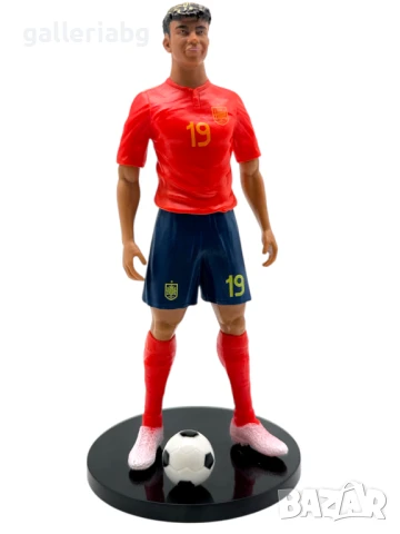 Фигурка на Lamine Yamal с екип на Испания – модел №19 с кутия и топка, снимка 3 - Фигурки - 51262390
