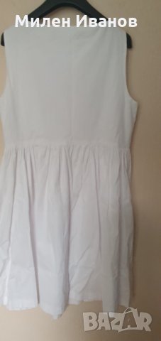 Оригинална рокля на Moschino , снимка 3 - Рокли - 33251373