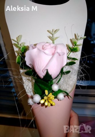 Букет от сапунени рози букети роза , снимка 4 - Романтични подаръци - 37954846