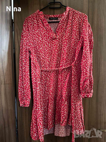 Червена рокля за бременни с десен, снимка 2 - Дрехи за бременни - 44926126