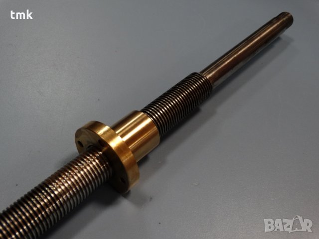 Винт с гайка за фреза Praga, снимка 3 - Други машини и части - 28448566