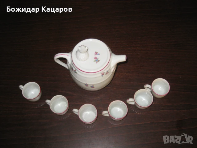 Ретро порцеланов комплект за греяна ракия, буре с капаче и 6 чашки, 37 лв, снимка 3 - Антикварни и старинни предмети - 51019960