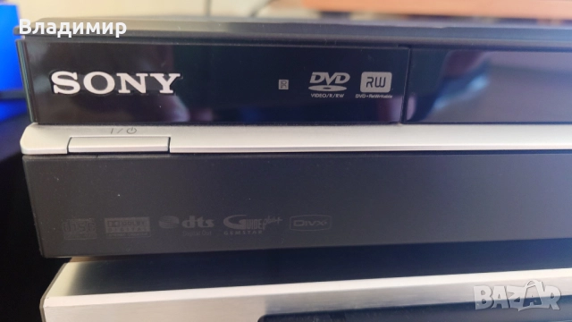 SONY RDR-HX790 DVD recorder с хард диск, снимка 6 - Плейъри, домашно кино, прожектори - 52403053