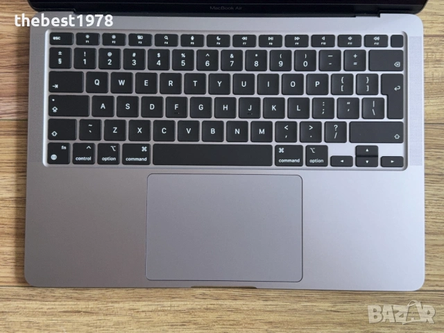 MacBook Air M1 SPG`8 CPU/7 GPU/512GB SSD/8GB RAM/Бат 100%/Като Нов, снимка 2 - Лаптопи за работа - 53386381