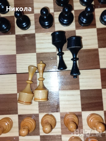  Шах-табла 34/34 с дървени фигури и  пулове, снимка 4 - Шах и табла - 41016677