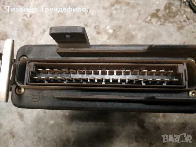 VW Polo 1.0 ECU Bosch 0261200253 030906026A, 0 261 200 253, 030 906 026 a, фолксваген поло 1.0 бензи, снимка 2 - Части - 32247634