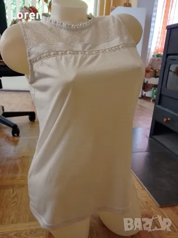 Бяла блузка с дантела отгоре, снимка 2 - Тениски - 50045565