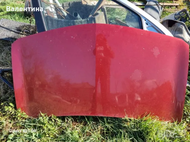 Преден капак за Рено Меган 2 .Червен цвят , снимка 4 - Части - 48005742