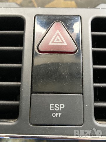 Бутон ЕСП ESP W204 X204 GLK бутон за стабилизиращата програма на мерцедес, снимка 2 - Части - 43099441