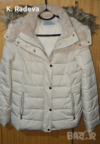 Зимно късо яке с подвижна качулка с пух, Страдивариус