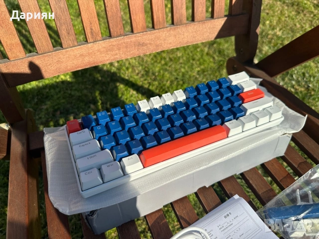 Механична клавиатура T-Wolf T60 / 60% Form factor / Cherry MX Blue Switches / USB-C, снимка 2 - Клавиатури и мишки - 53353353