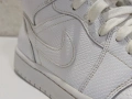 Nike Air Jordan 1 Mid White Snakeskin - 44.5, снимка 2