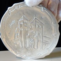 Чиния за хапки,подложка от калай с St.Peter , снимка 1 - Антикварни и старинни предмети - 32574007