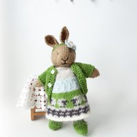 Зайче с рокля, детска играчка ръчна изработка, плетени играчки, подарък за дете, плетено зайче , снимка 3 - Други - 43143936