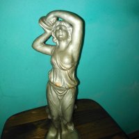 Стара керамична статуетка , снимка 1 - Статуетки - 43822630