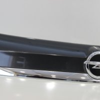 Лайсна заден капак Opel Mokka (2013-2016г.) лаисна задна емблема Опел Мока / 95979090, снимка 2 - Части - 40536801