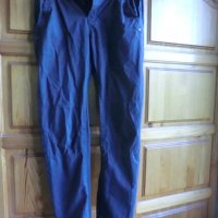 Спортен панталон на Benetton, снимка 2 - Детски панталони и дънки - 36804475
