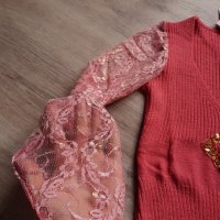 Нов розов пуловер с дантела на намаление, снимка 2 - Блузи с дълъг ръкав и пуловери - 26559130