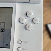 Nintendo DS Lite бяло, снимка 3 - Nintendo конзоли - 44896211