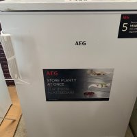Хладилник минибар AEG, снимка 1 - Хладилници - 40356364