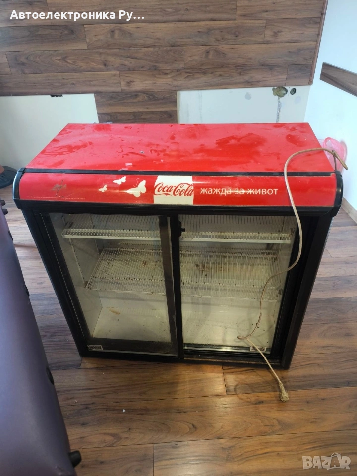 Хладилна витрина , снимка 1