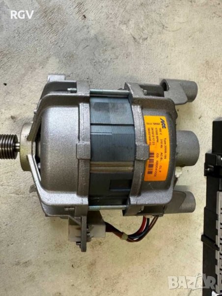 Ел. двигател за пералня Ariston ARXD129, снимка 1