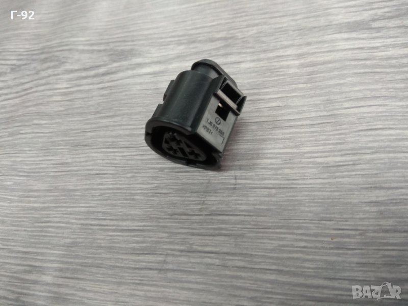  1J0973203**NEU**VAG**Букса**, снимка 1