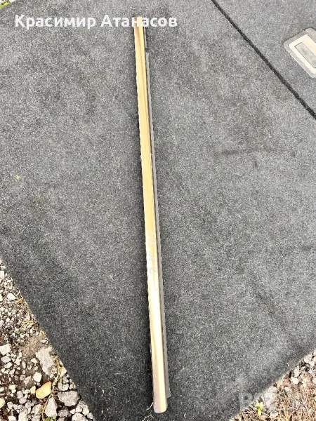 Лайстна предна дясна врата за Мерцедес Ц-класа W203.2000-2006г, снимка 1